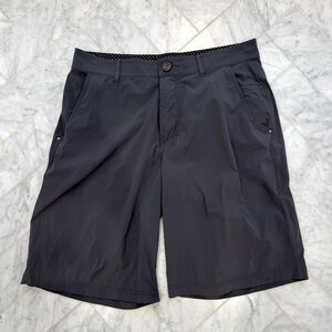 Lululemon Grey unlined button fly nylon walking / athletic 11 inch short size 34